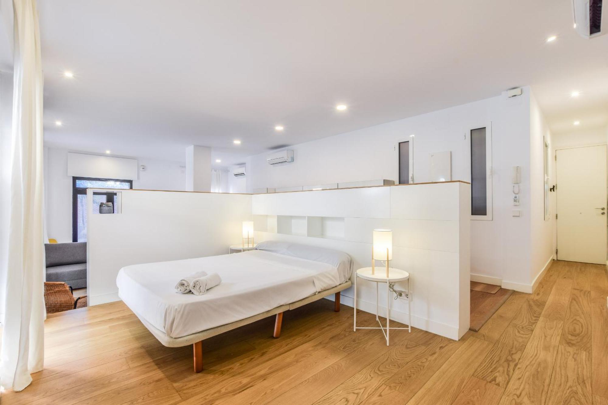 Loft Exclusivo Reformado De Diseno Alquiler Temporal Apartment Madrid Bagian luar foto