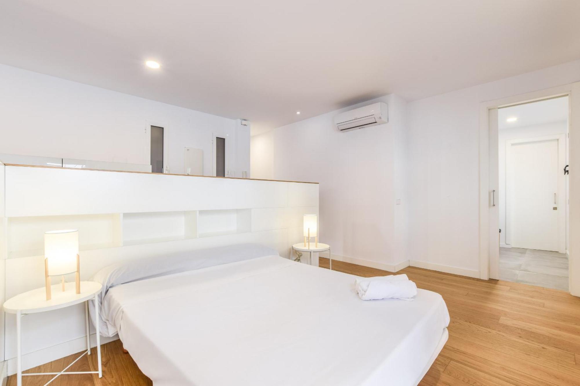 Loft Exclusivo Reformado De Diseno Alquiler Temporal Apartment Madrid Bagian luar foto