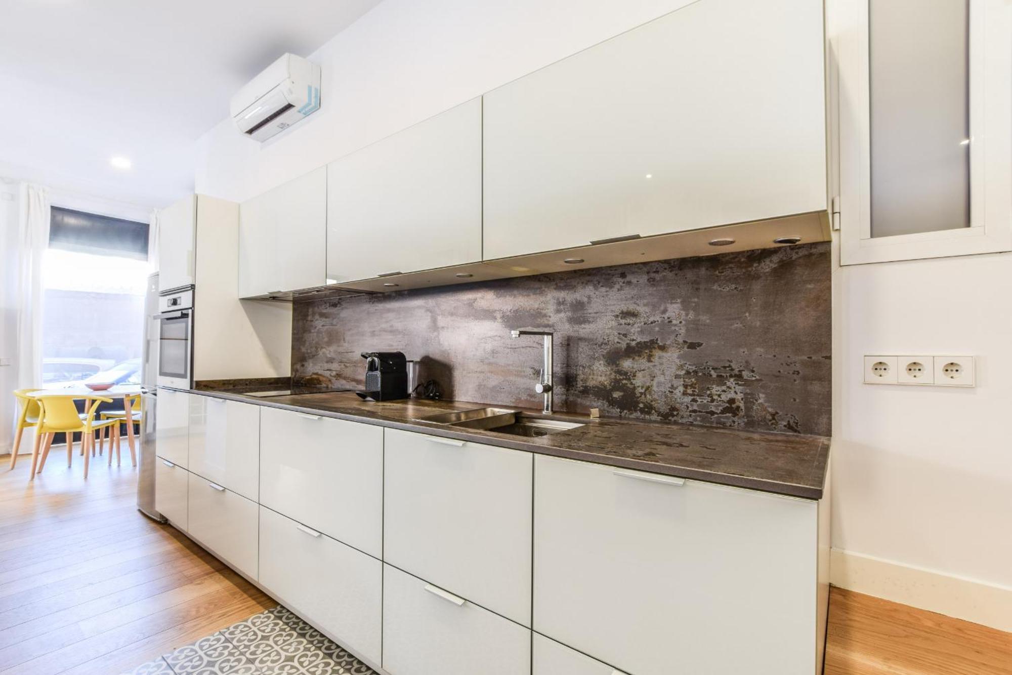 Loft Exclusivo Reformado De Diseno Alquiler Temporal Apartment Madrid Bagian luar foto