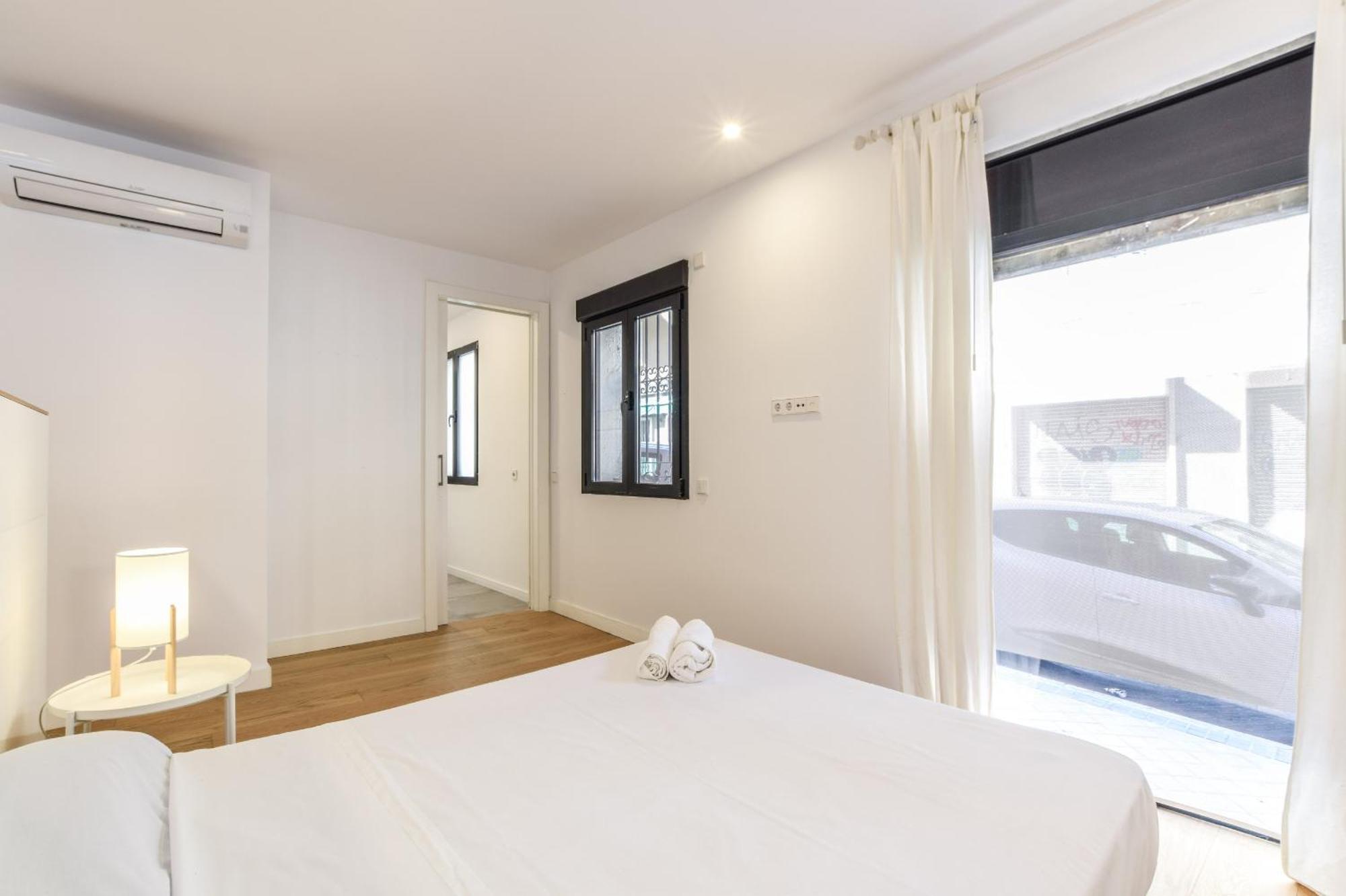Loft Exclusivo Reformado De Diseno Alquiler Temporal Apartment Madrid Bagian luar foto