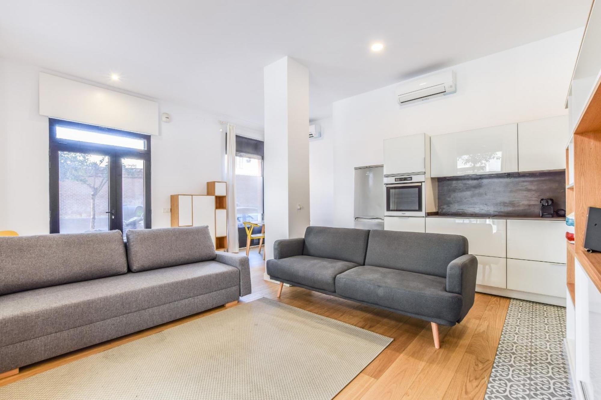 Loft Exclusivo Reformado De Diseno Alquiler Temporal Apartment Madrid Bagian luar foto